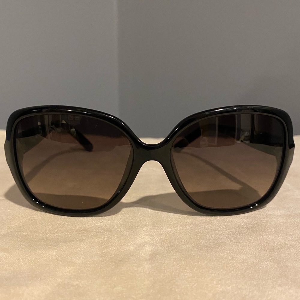 Fendi Sunglasses - Authentic